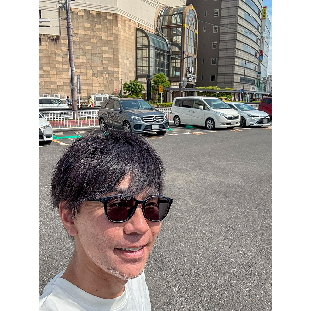 院長:サングラス