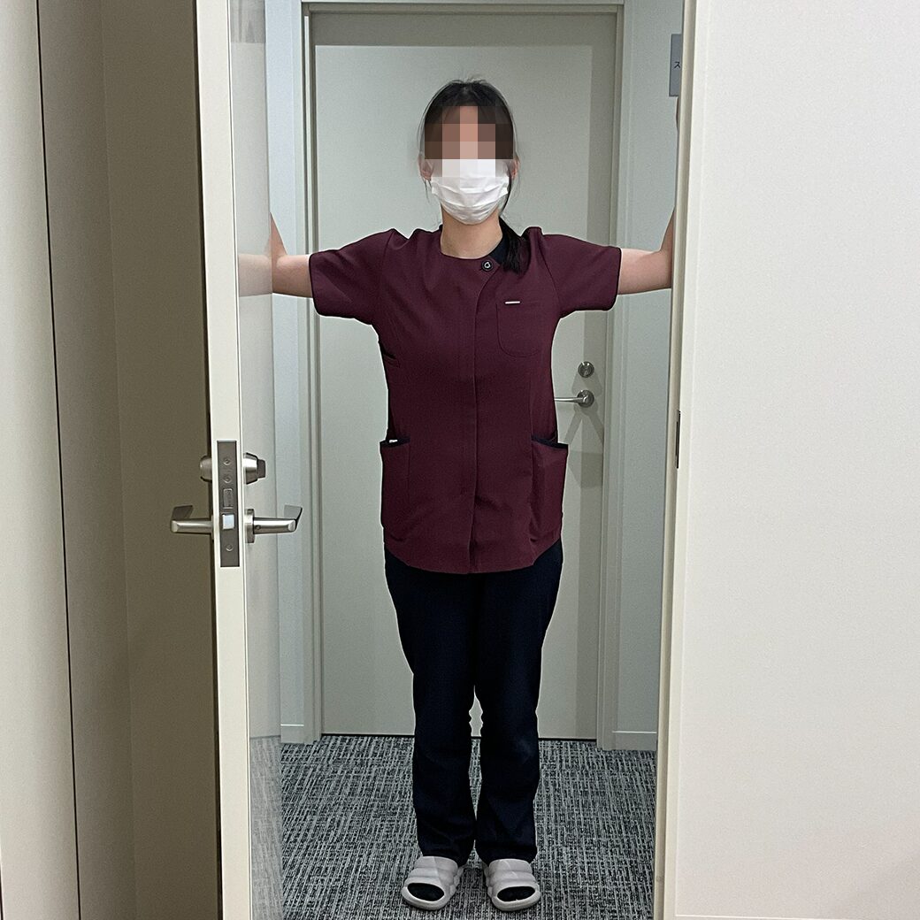 胸のストレッチ②